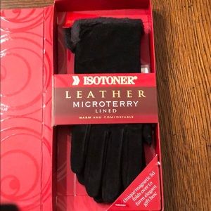 NWT Isotoner Leather Gloves